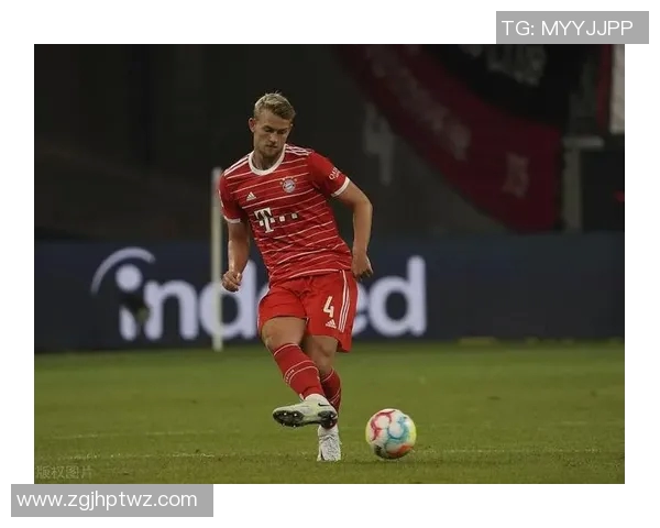 德甲豪门拜仁慕尼黑正式宣布荷兰中卫德里赫特加盟球队防线实力再提升 德甲豪门拜仁慕尼黑正式宣布荷兰中卫德里赫特加盟球队防线实力再提升