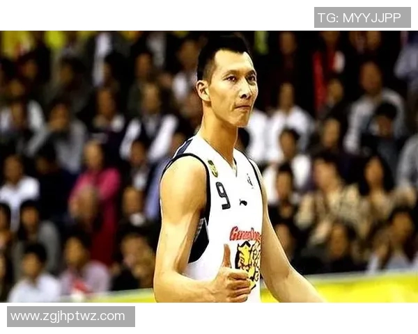 19岁参选的杨瀚森场均16分10篮板易建联当年表现如何对比分析