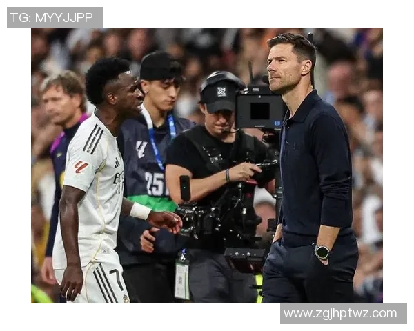 皇马引进德甲核心球员计划浮出水面A费转会谈判陷入僵局罗德里戈寻求新东家